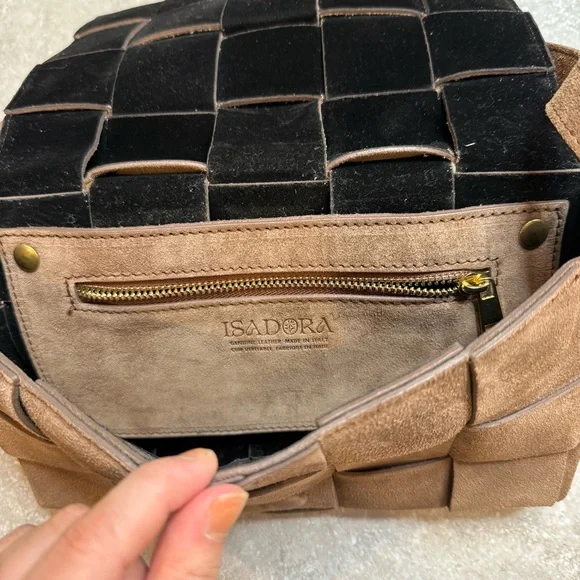 Isadora Woven Suede Leather Made in Italy Crossbody Purse in brown mousse - Picture 4 of 11
